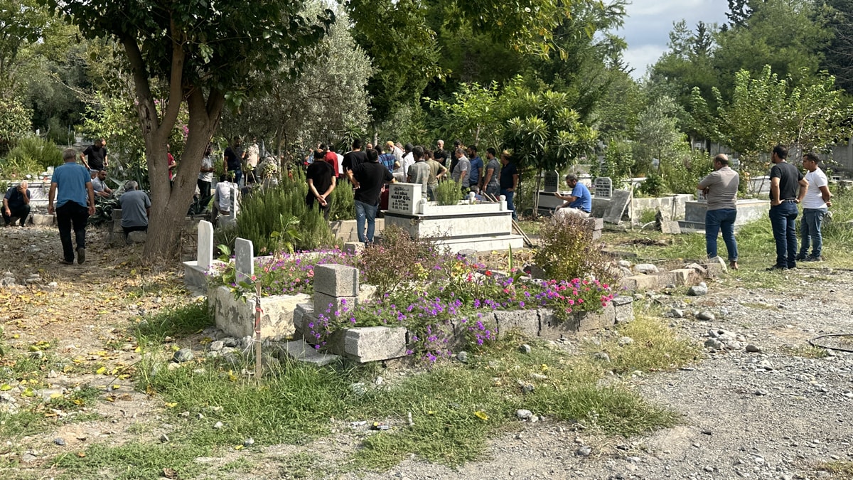 Feci kazada ölen 4 yaşındaki Melek'e veda