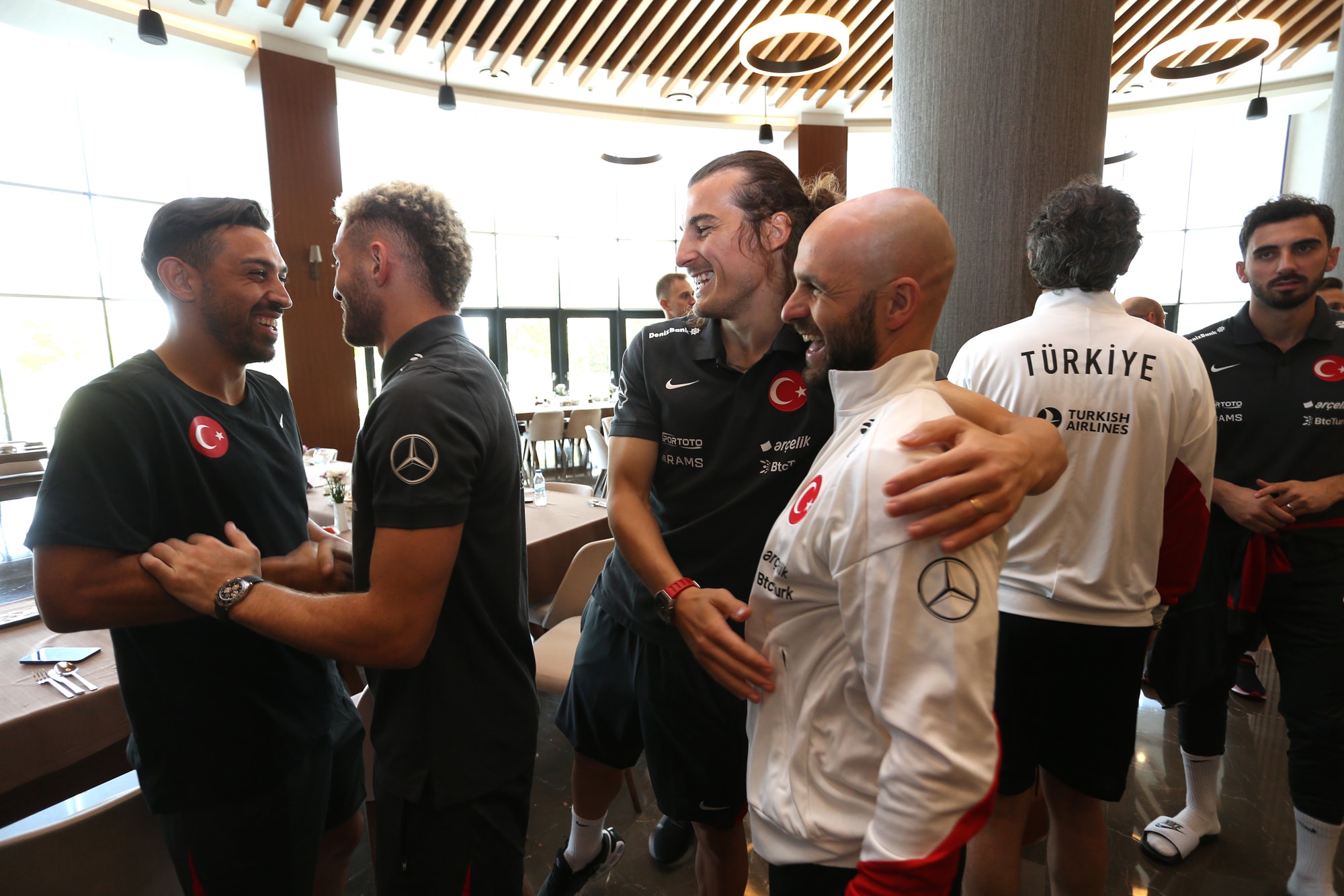 A Milli Futbol Takımı, Galler ve İzlanda maçları için toplandı