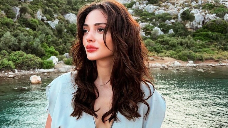 Ünlü oyuncu evleniyor... 'Evet' dedi!