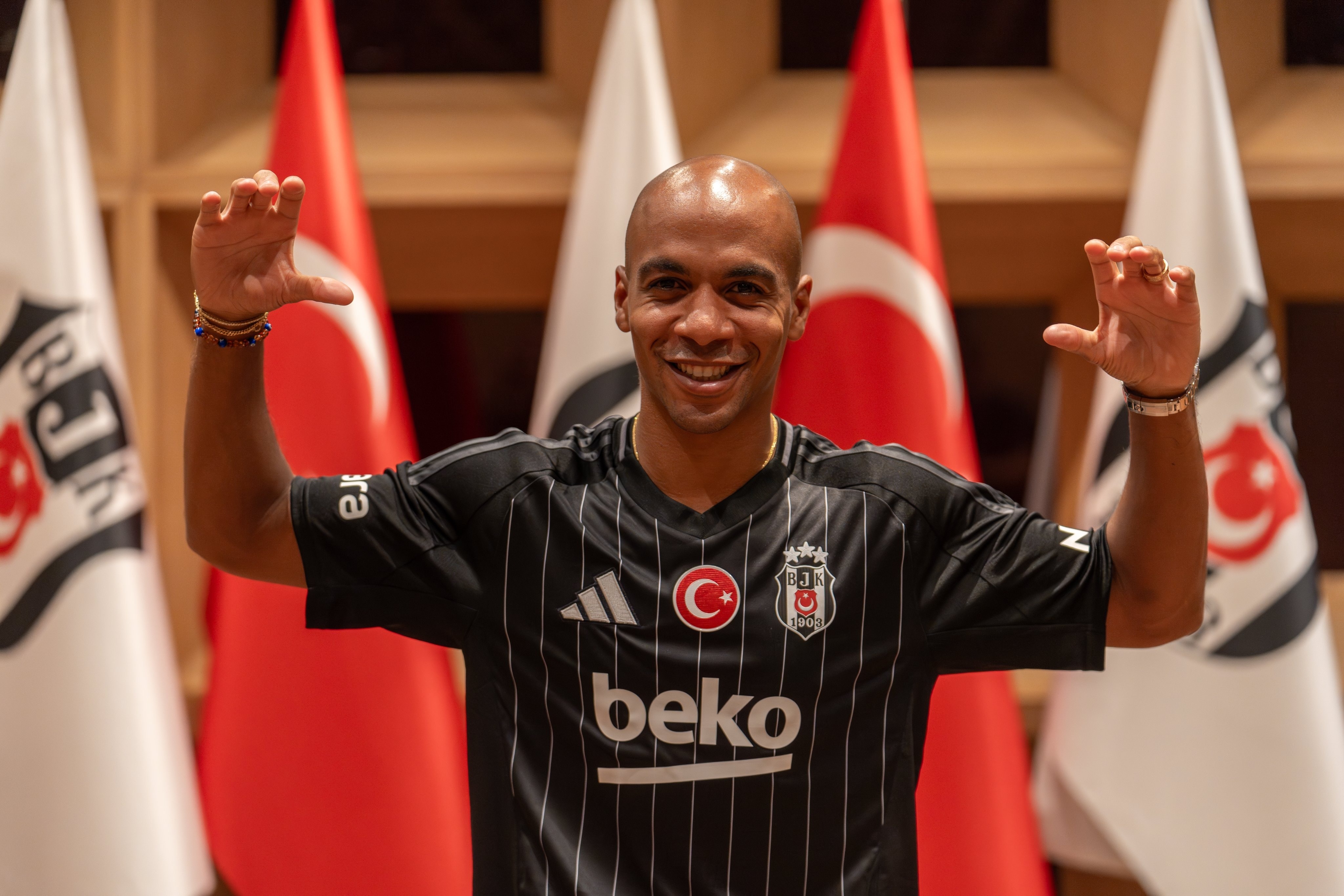Beşiktaş, Joao Mario transferini duyurdu