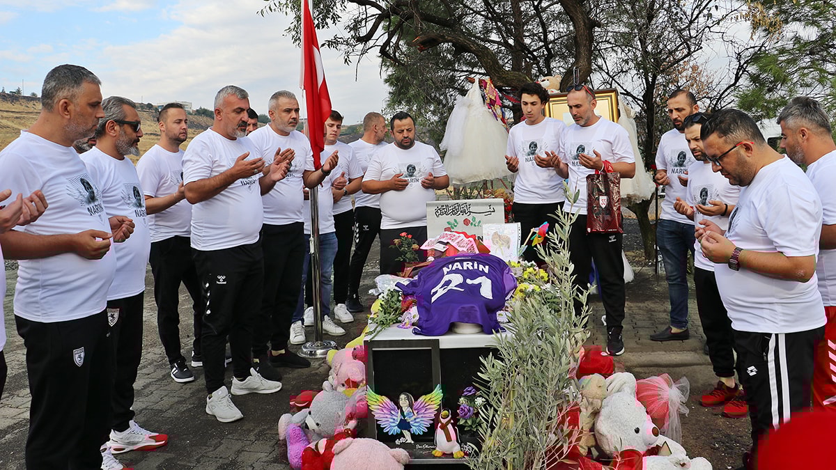 Samsunspor taraftarlarından Diyarbakır'da Narin Güran'a anlamlı ziyaret