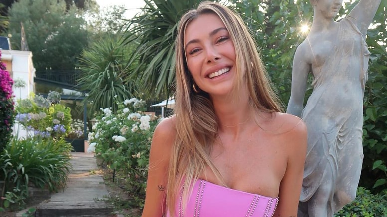 Şeyma Subaşı, babası Acun Ilıcalı'nın düğününe hazırlanan kızını böyle izledi