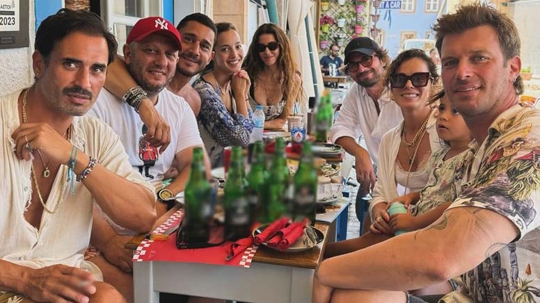 Ünlü isimler yaza Marathi Adası'nda veda etti