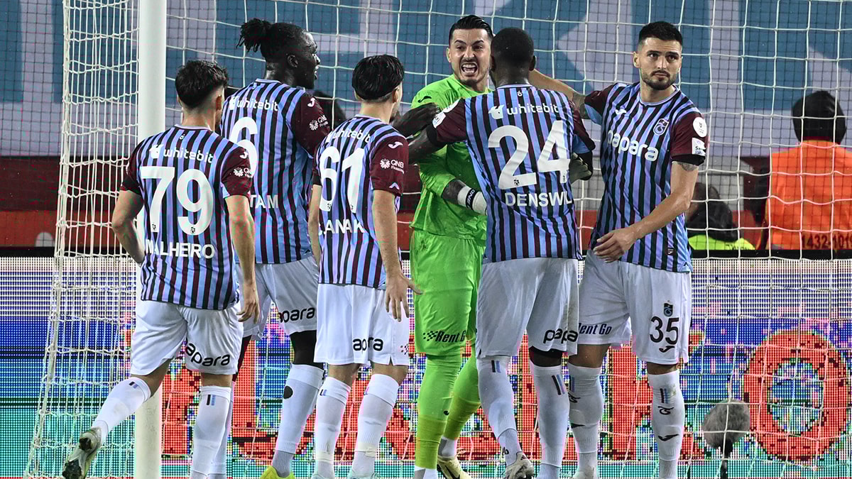 Trabzonspor, Kayserispor maçında 90+8'de gelen mucizeyle 1 puanı kurtardı