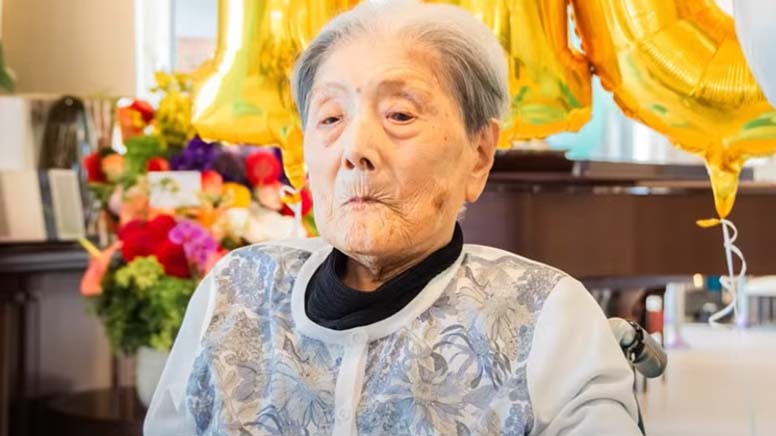 90 yaşını görenlerin beyin gıdası meğer buymuş! Avuç avuç yiyorlar