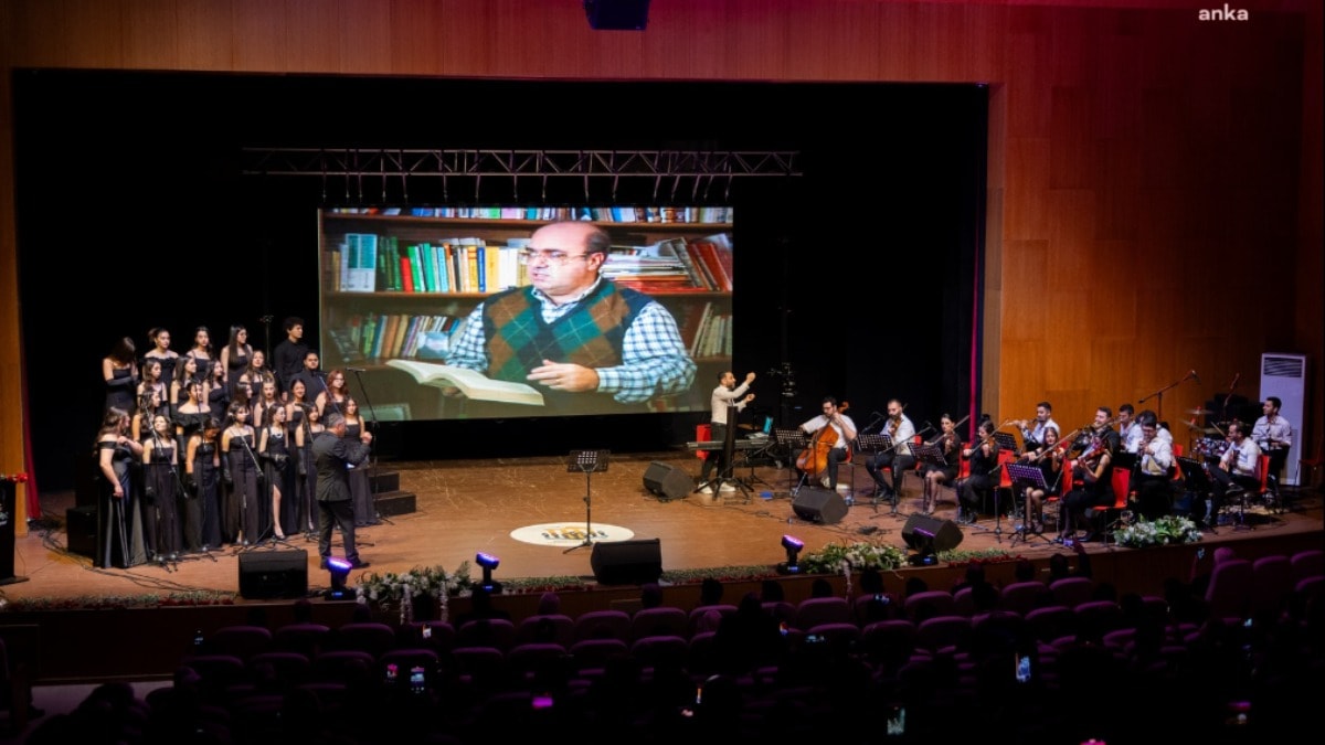 Uğur Mumcu, Manavgat'ta şarkılarla anıldı