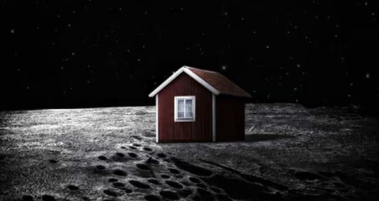 Ay'ın İlk Evi: 25 Yıllık Hayal Gerçek Oldu!