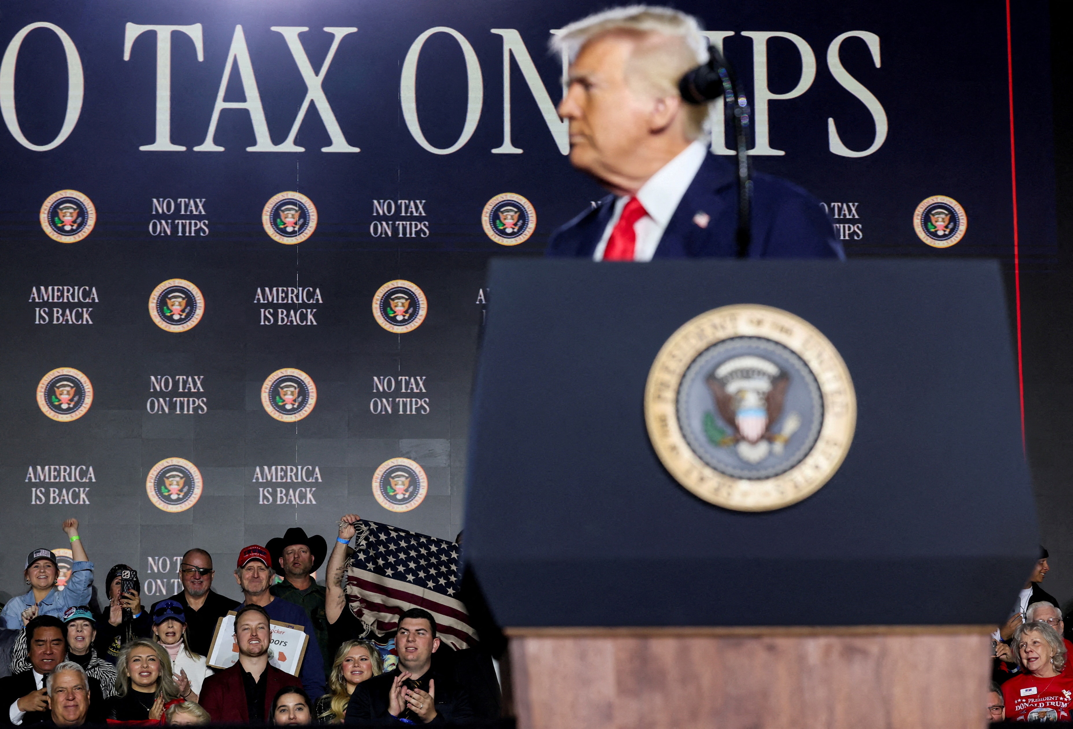 Trump, DSÖ'ye dönebileceğini söyledi