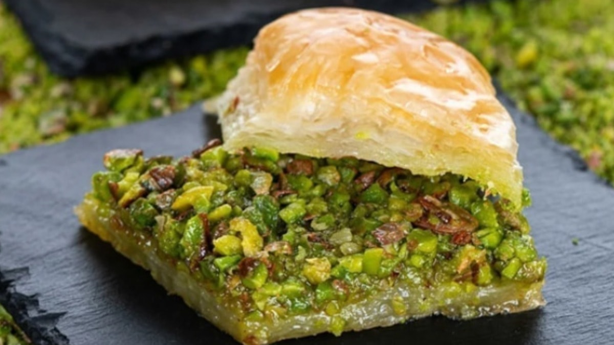 Ünlü baklavacı 'hayal kırıklığına' uğrattı: Bakanlık kullandığı malzemeyi ifşa etti