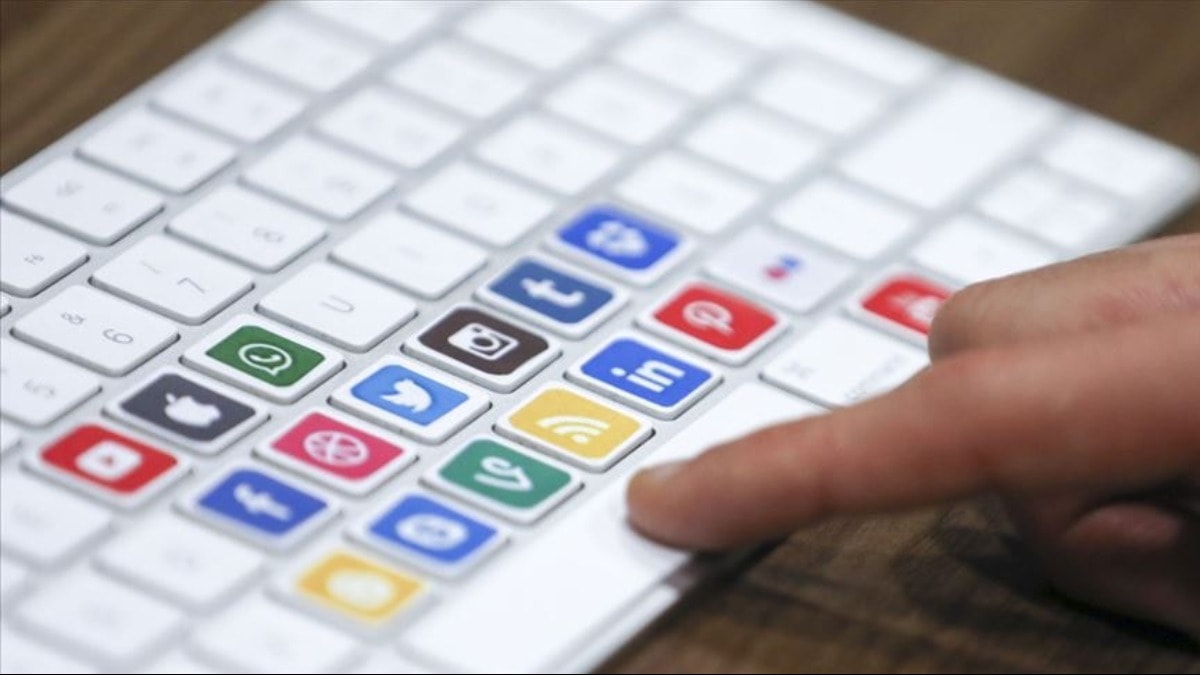 Sosyal medyada yaş sınırı hakkında açıklama