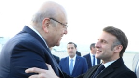 Macron, 5 yıl sonra ilk kez Lübnan'ın ziyaret etti
