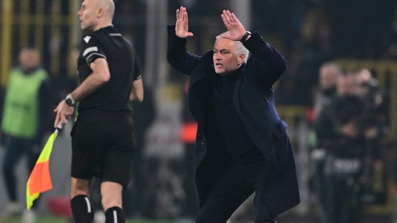 UEFA'dan Mourinho'ya şok ceza