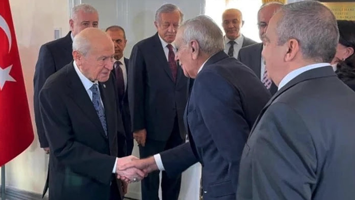 Bahçeli'nin Ahmet Türk’ü kapıda karşılaması sonrası dikkat çeken başvuru