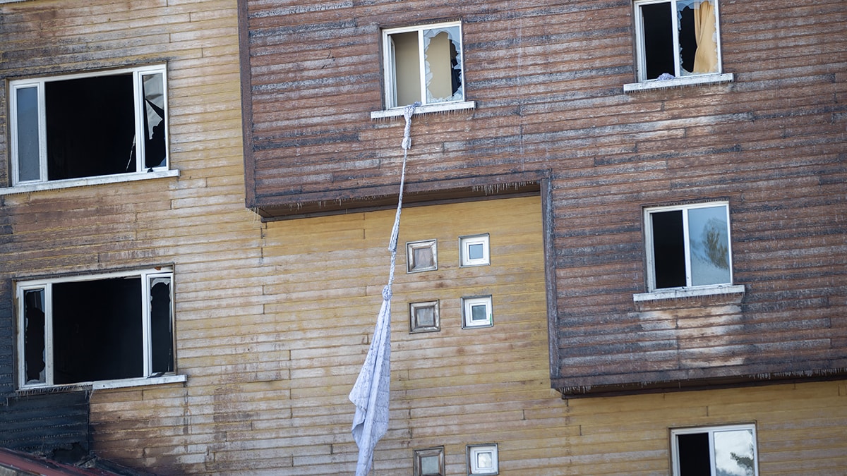 Kartalkaya'nın sessiz çığlığı: Beyaz çarşaf protestosu!