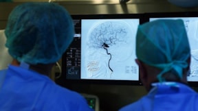 Kolesterol seviyesi sabit olmayan kişilerin demans riski daha yüksek