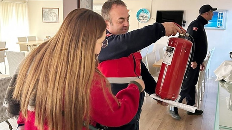 İstanbul'da 39 ilçeye genelge: Şartlara uymayan otellerin kapısına kilit vurulacak!