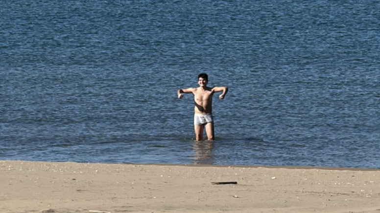 O ilimize yaz erken geldi, plajlar doldu taştı: Ne Antalya ne Bodrum