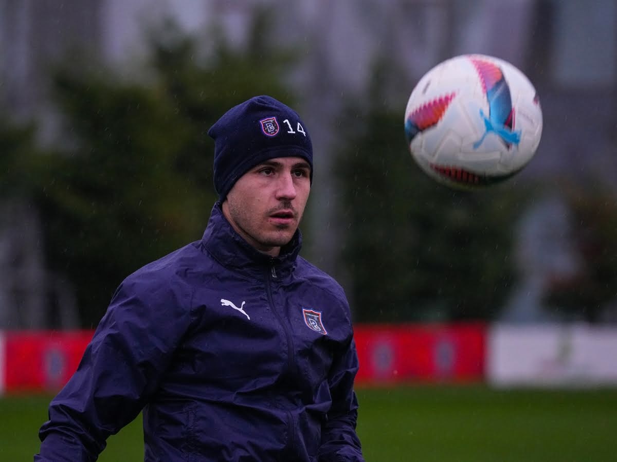 Başakşehir, Pelkas ile yollarını ayırdı