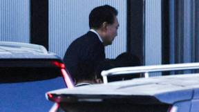 Görevden alınan darbeci Yoon, tek hücreye alındı