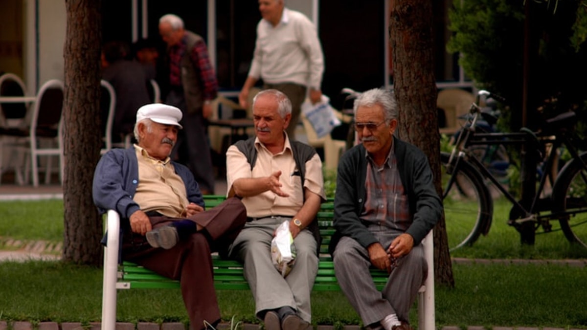 TÜİK emekliyle dalga geçti