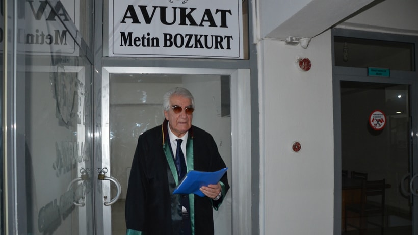 Mücadeleyi bırakmayın dedi 80 yaşında Hukuk Fakültesini bitirip Avukat oldu