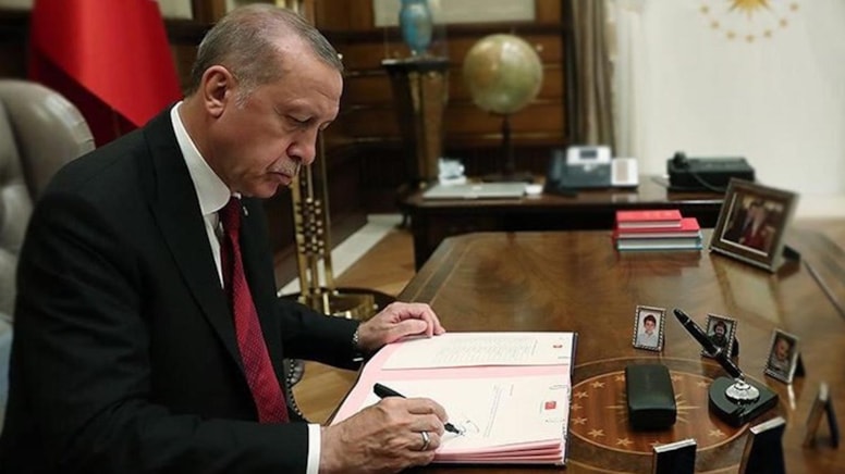 Erdoğan, Turizm Bakanlığı'ndaki o ismi görevden aldı