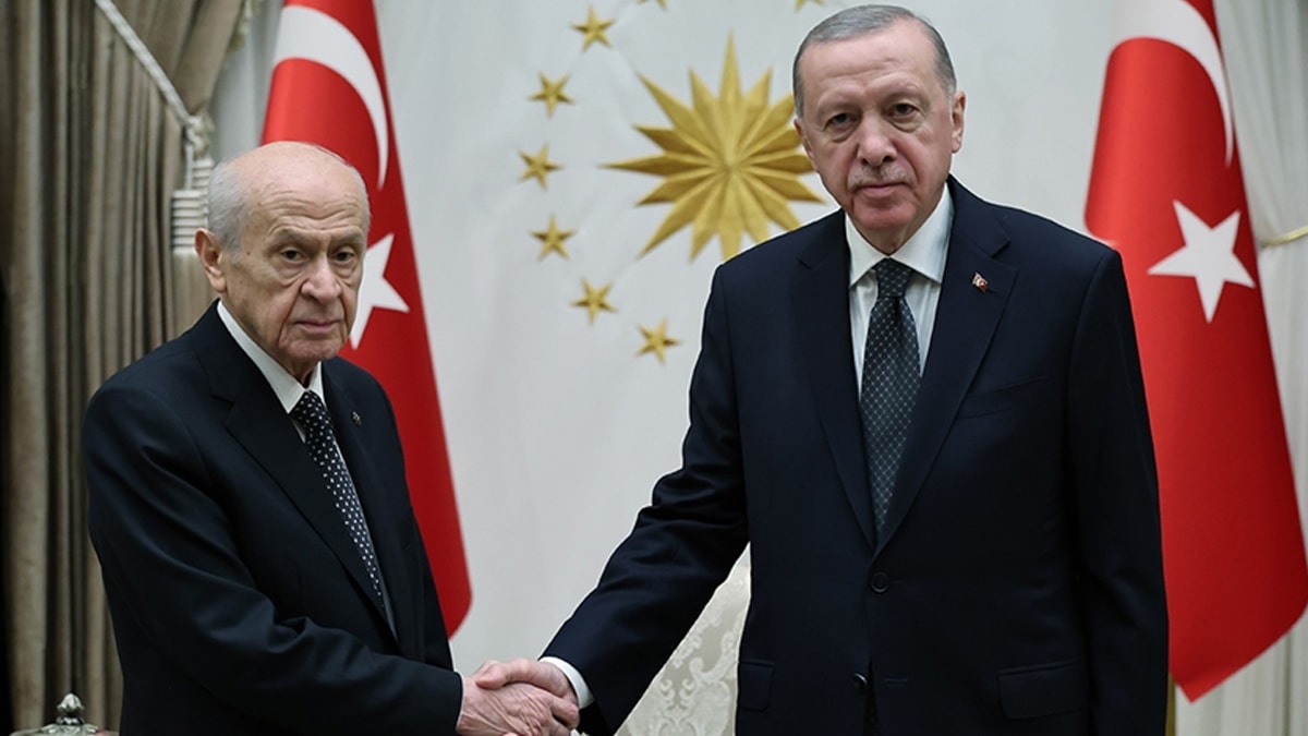 SON DAKİKA: Erdoğan ile Bahçeli'den sürpriz görüşme