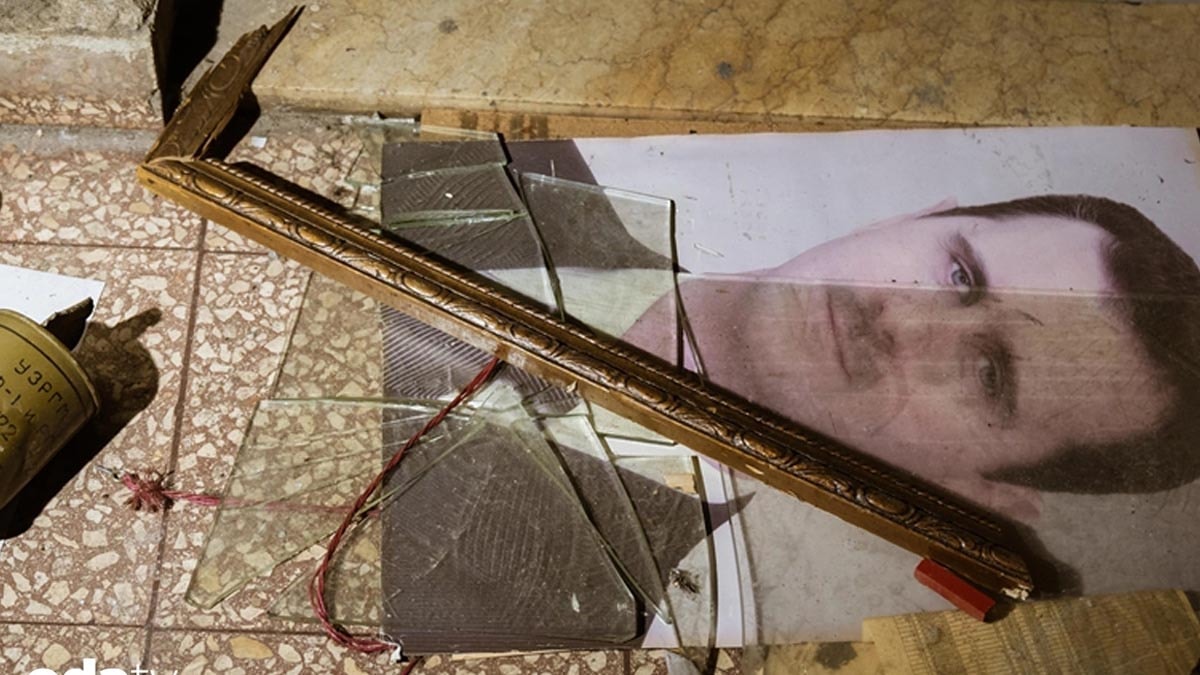 Suriye Esad'ı tarihinden siliyor