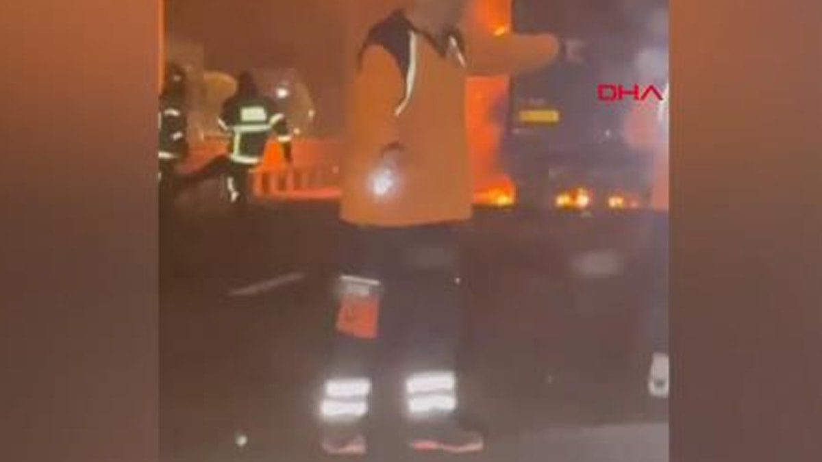 Bursa'da feci kaza: Araçta sıkışan sürücü can verdi