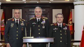 Bakan Güler, Azerbaycan Kara Kuvvetleri Komutanı ile görüştü