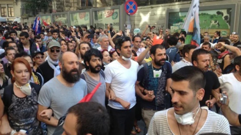 Son Dakika... Ayşe Barım'ın 'Gezi Parkı' dosyası büyüyor... Dolunay Soysert, Halit Ergenç, Mehmet Günsür ve Rıza Kocaoğlu ifadeye çağrıldı