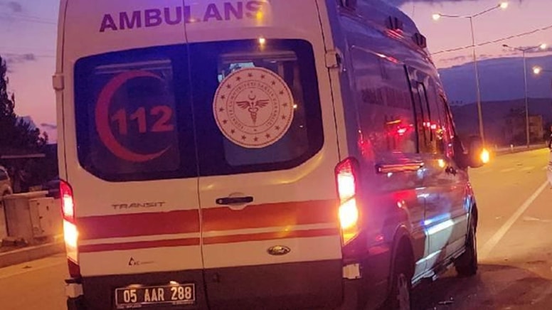 Konya'da devrilen kamyonetin sürücüsü öldü