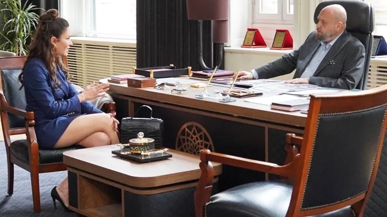 Ünlü oyuncu Kızılcık Şerbeti dizisine katıldı! Bu akşam seyirci karşısına çıkacak