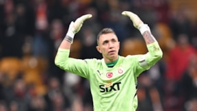 Muslera'dan veda sinyali! Teklif aldığı 2 takımı açıkladı