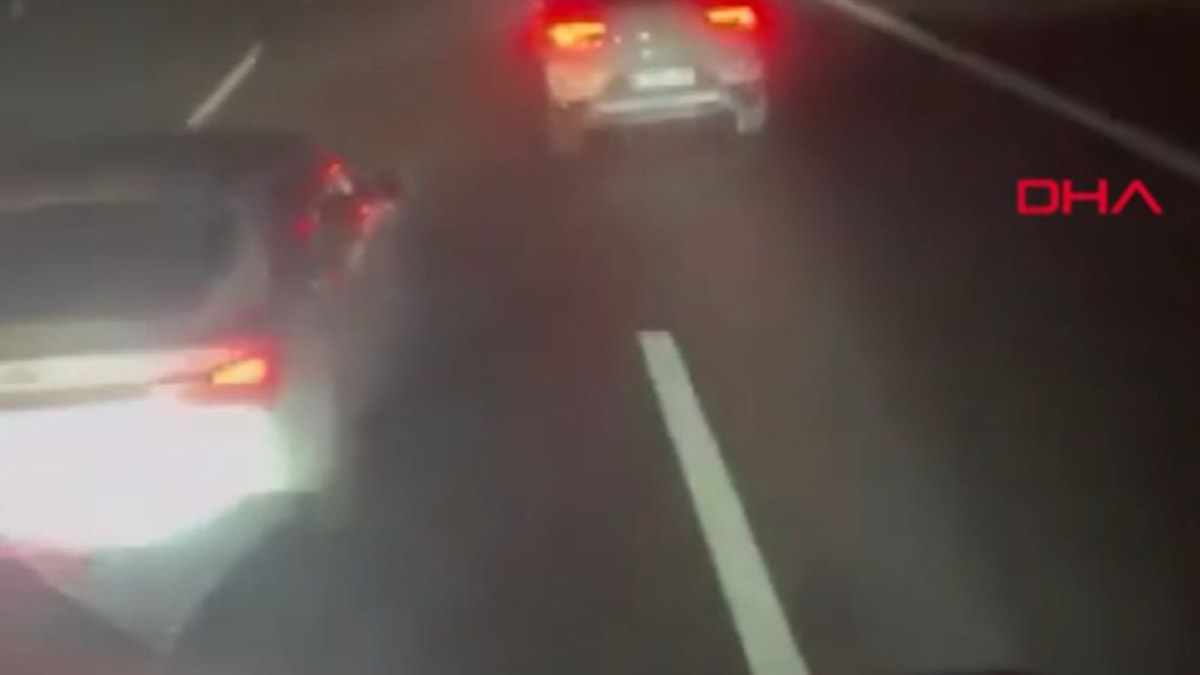 Yolcu otobüsünü sıkıştıran magandalara ceza kesildi