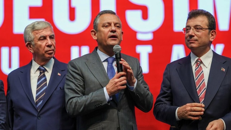 Gözler Özgür Özel'de: CHP'de ön seçim onaylandı, aday kriteri belirlendi!