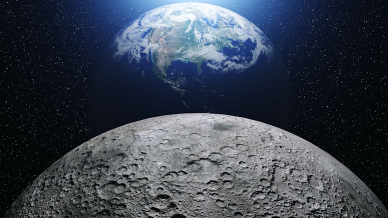 Ay’dan kopan gizemli parça