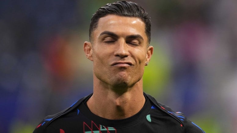 Ronaldo'nun serveti dudak uçuklattı!