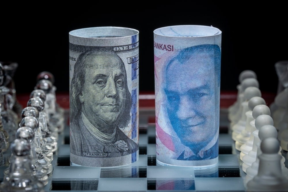 Dolar/TL'de bu sabah rekor üstüne rekor