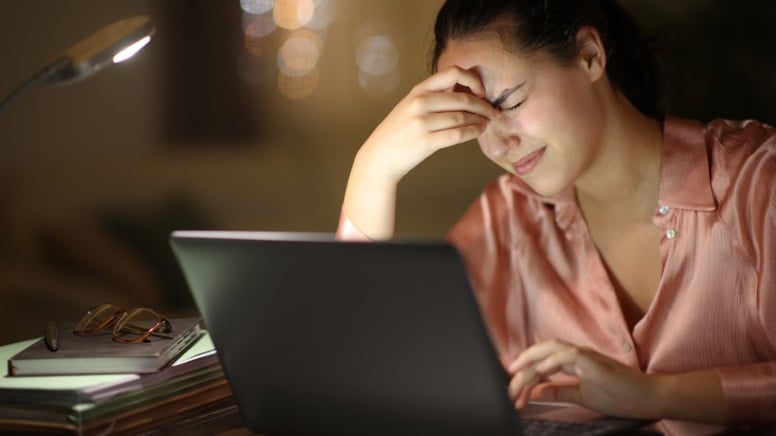 Ekran bağımlılığı gözlerinizi tehdit ediyor