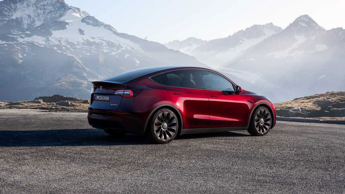 Tesla Türkiye'de kapış kapış giden ucuz modelin satışını durdurdu