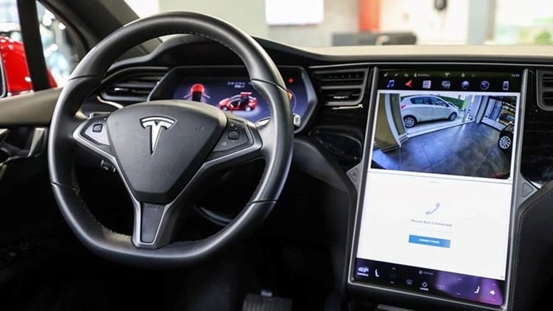 Tesla Elektrikli Araç