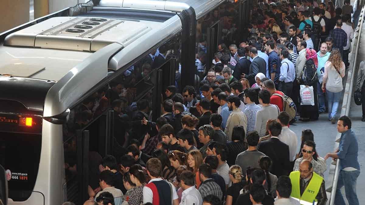 2025 toplu taşıma zammı ne zaman uygulanacak, öğrenci ve tam abonman ne kadar 2025?