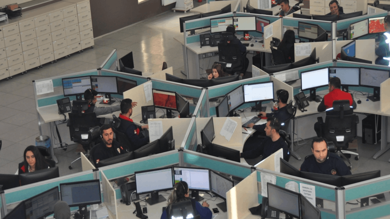 112 çağrılarının yüzde 64'ü asılsız çıktı: Kedi için bile aramışlar