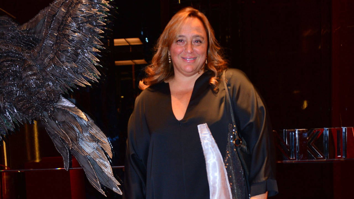 Ayşe Barım'a yurt dışı yasağı