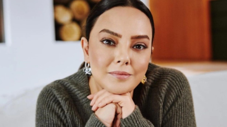 Kanlıca'daki 250 milyon TL'lik yalıyı kızı Alara'nın üstüne yaptı