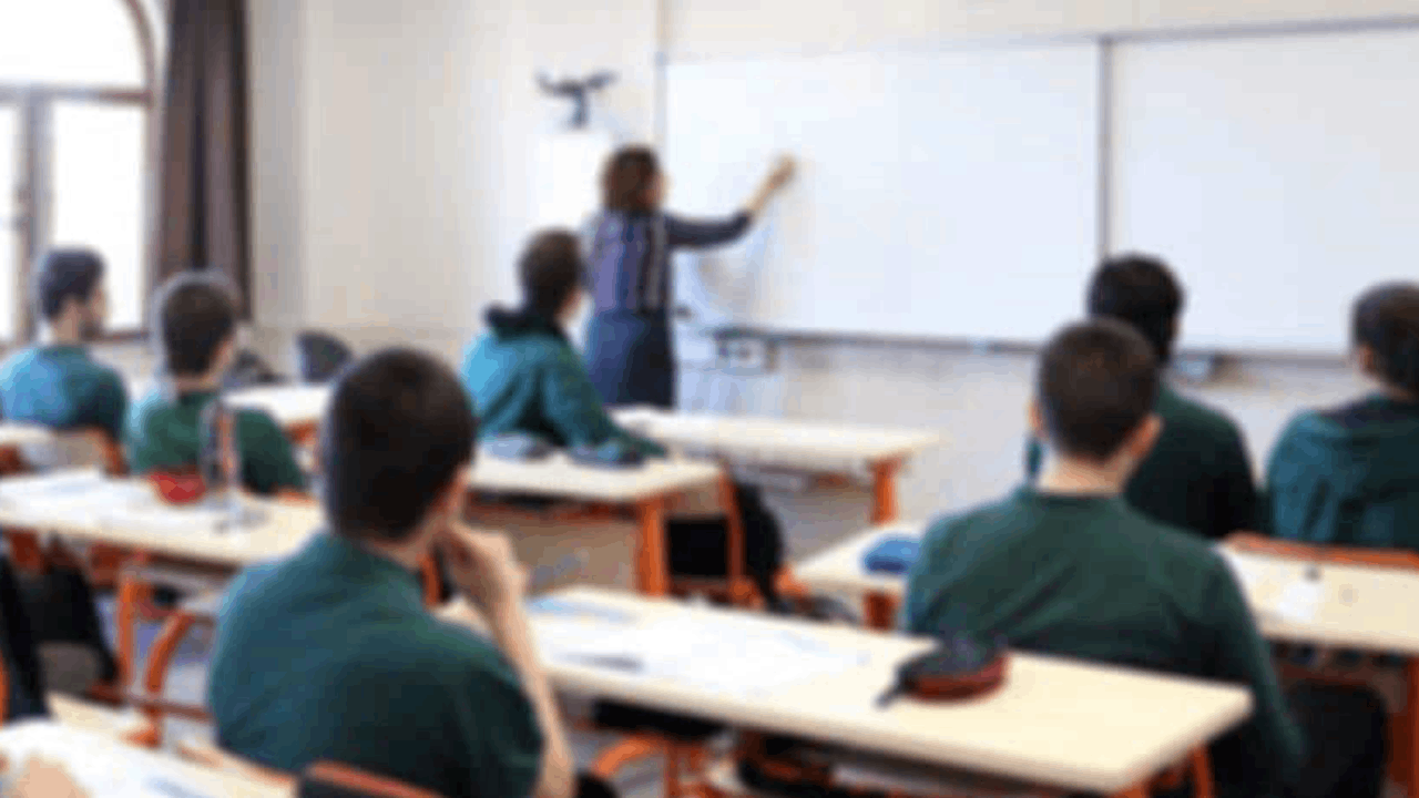 MEB'den özel okullara ücret uyarısı