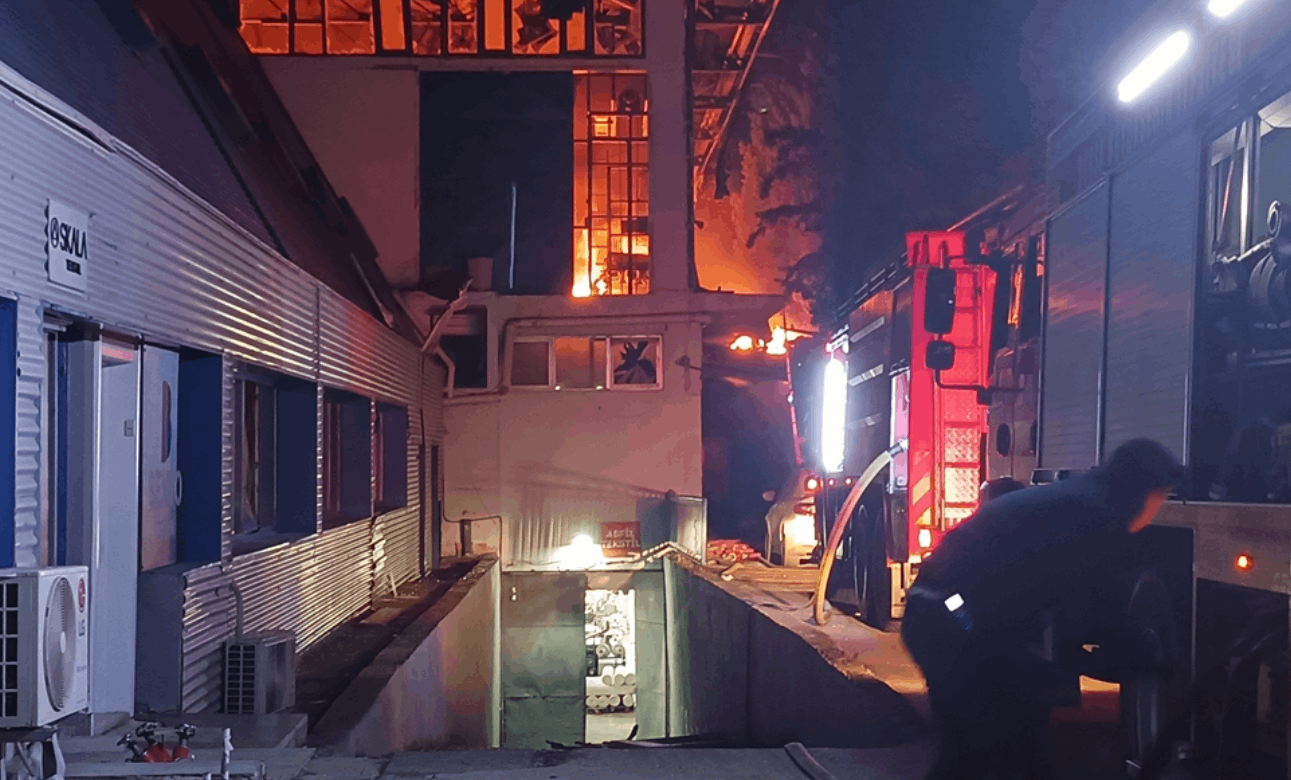 Bursa'da korkutan yangın: Alevler her yanı sardı