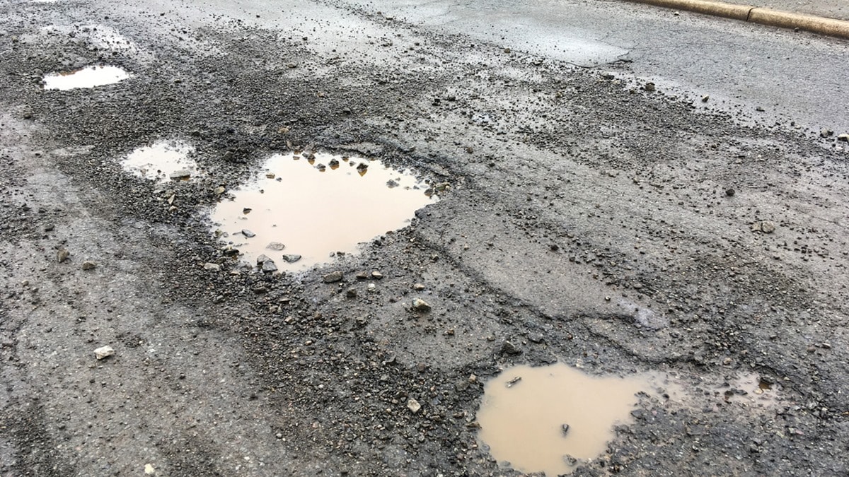 Ankara'da çukura girdi, belediyeden 110 bin lira tazminat kazandı