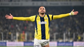 Youssef En Nesyri uçuyor, uçuruyor